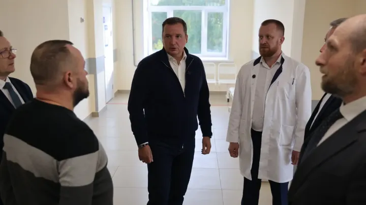 В Котласе проверили ремонт центральной городской больницы и обсудили кадровый вопрос — Архангельск Сейчас