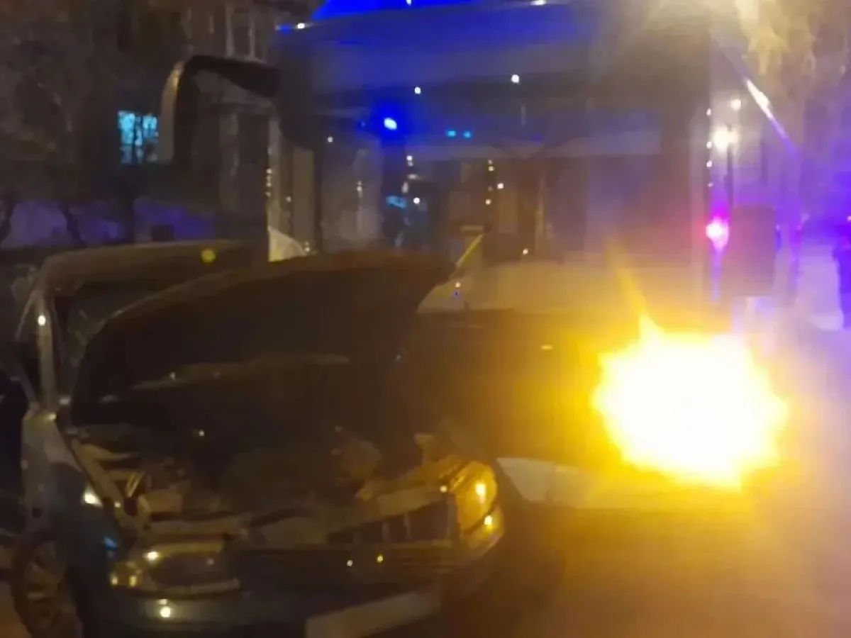 В Архангельске автомобиль столкнулся с автобусом, пострадали два человека