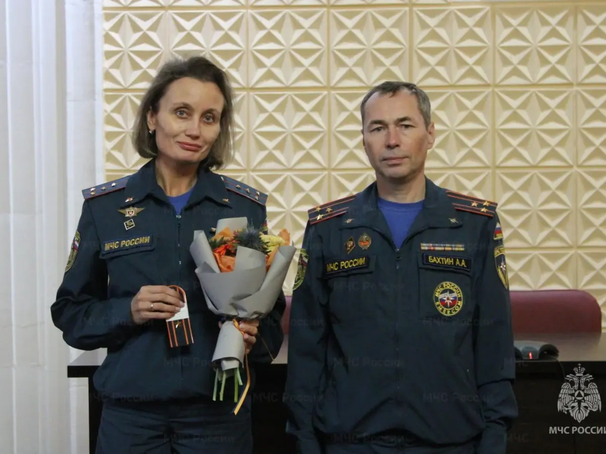 В Главном управлении МЧС по Архангельской области прошло торжественное собрание к годовщине гражданской обороны