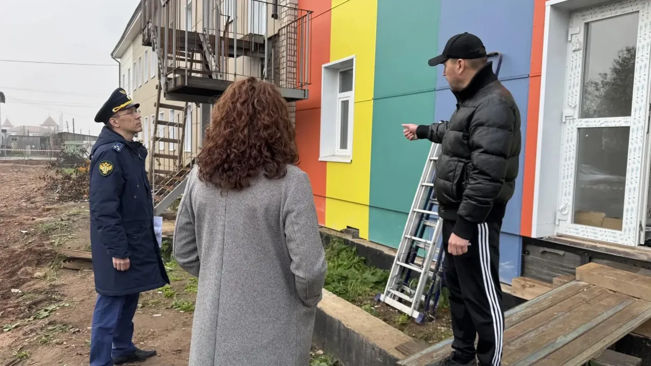 Прокуратура проверила ремонт детской библиотеки и интерната в Карпогорах — Архангельск Сейчас