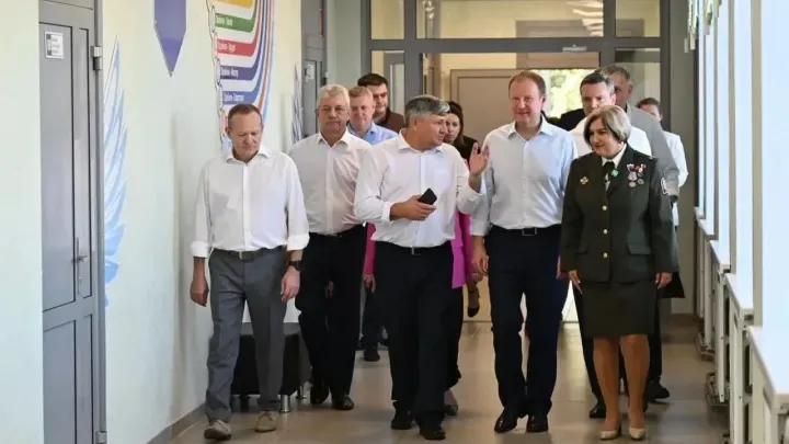 В Рубцовске губернатор посетил обновленную кадетскую школу №2 — Барнаул Сейчас