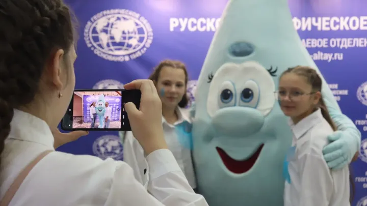 Барнаульские школьники попробовали себя в ролях специалистов водоканала — Барнаул Сейчас