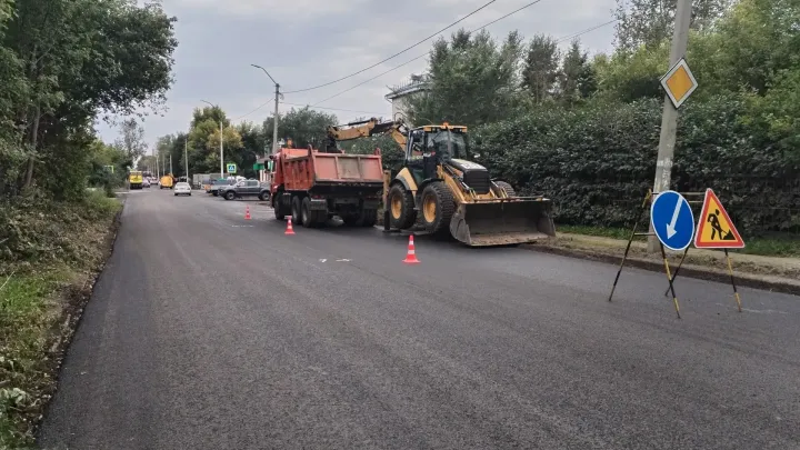 В Новоалтайске по нацпроекту дополнительно ремонтируют улицу Анатолия — Барнаул Сейчас