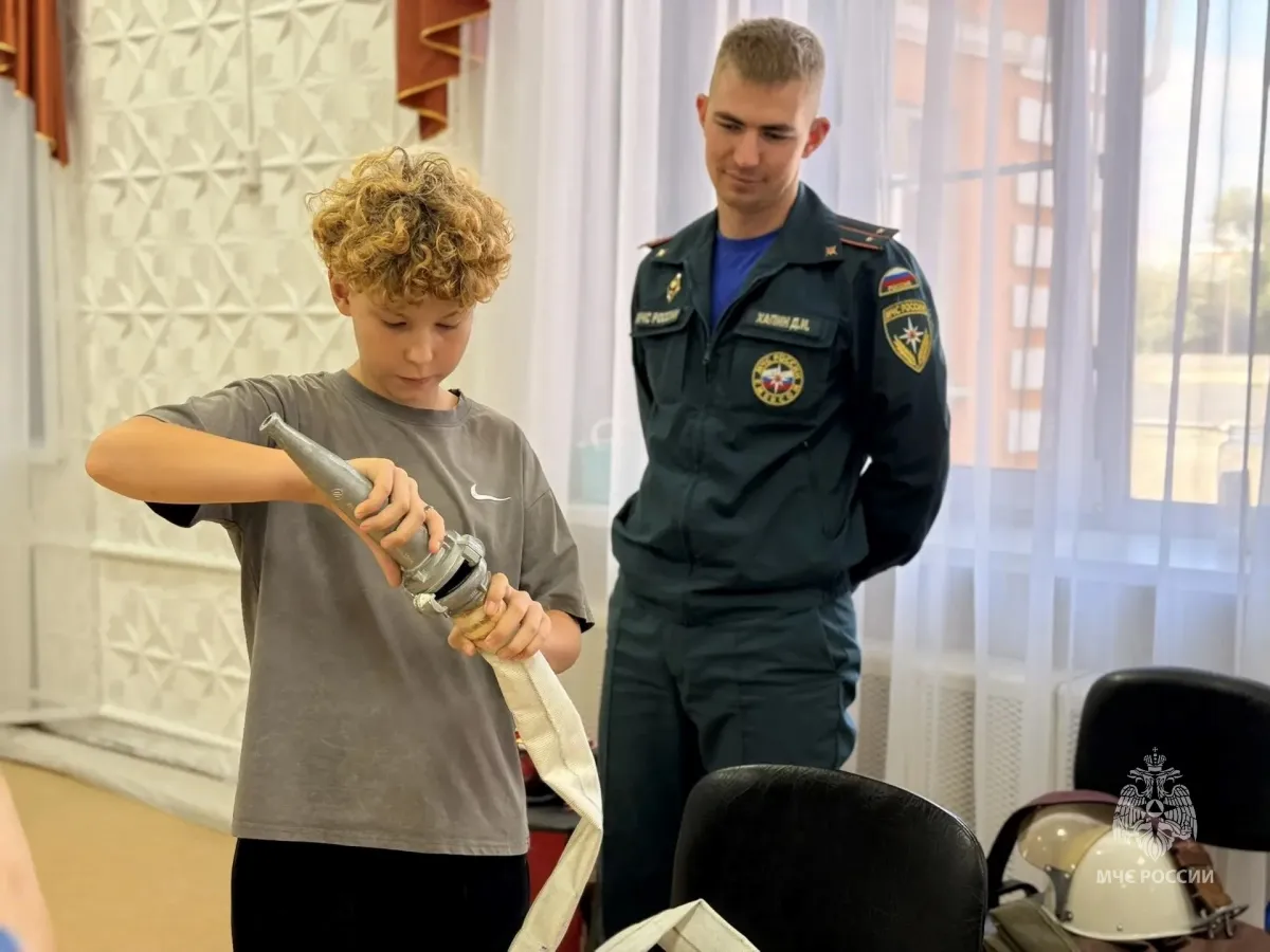 В Рубцовске городской слет дружин юных пожарных объединил более 160 школьников