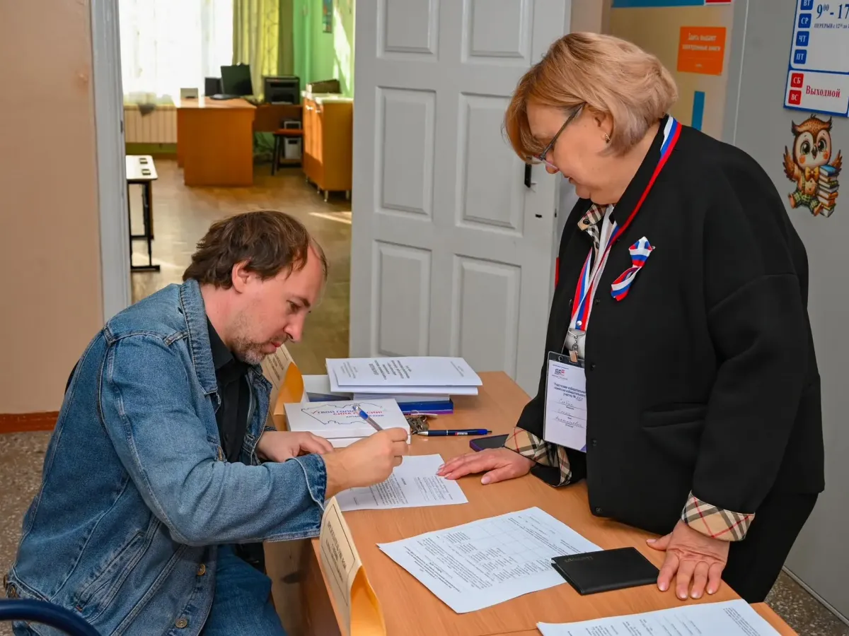 В Барнауле общественники продолжают объезд избирательных участков
