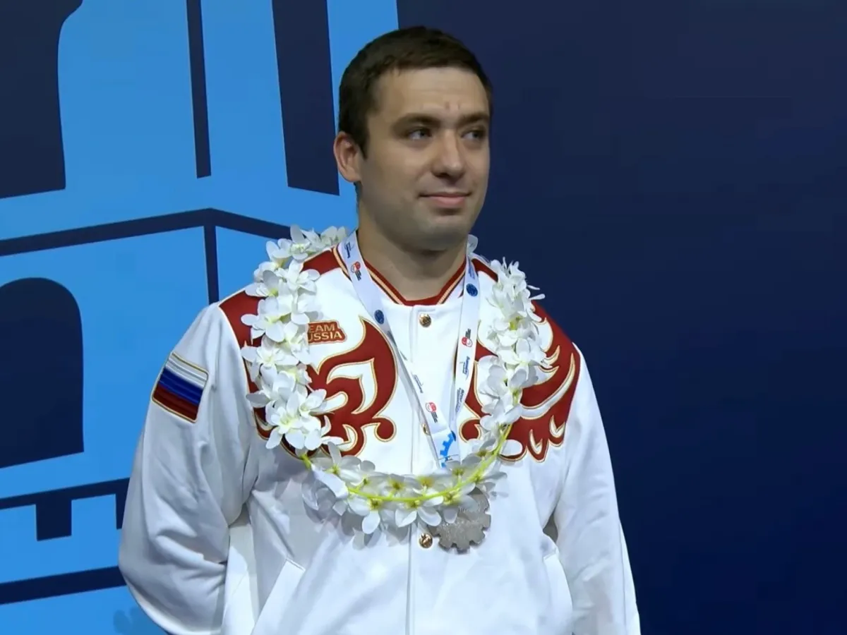 Жданов и Ефросинин завоевали первые медали чемпионата Европы по параплаванию