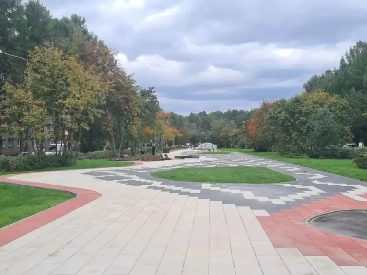 В Южном продолжают благоустраивать аллею имени А.И. Чепурко