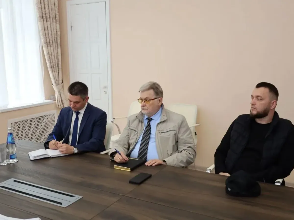 В Барнауле обсудили работу транспорта в День города и проезд льготников