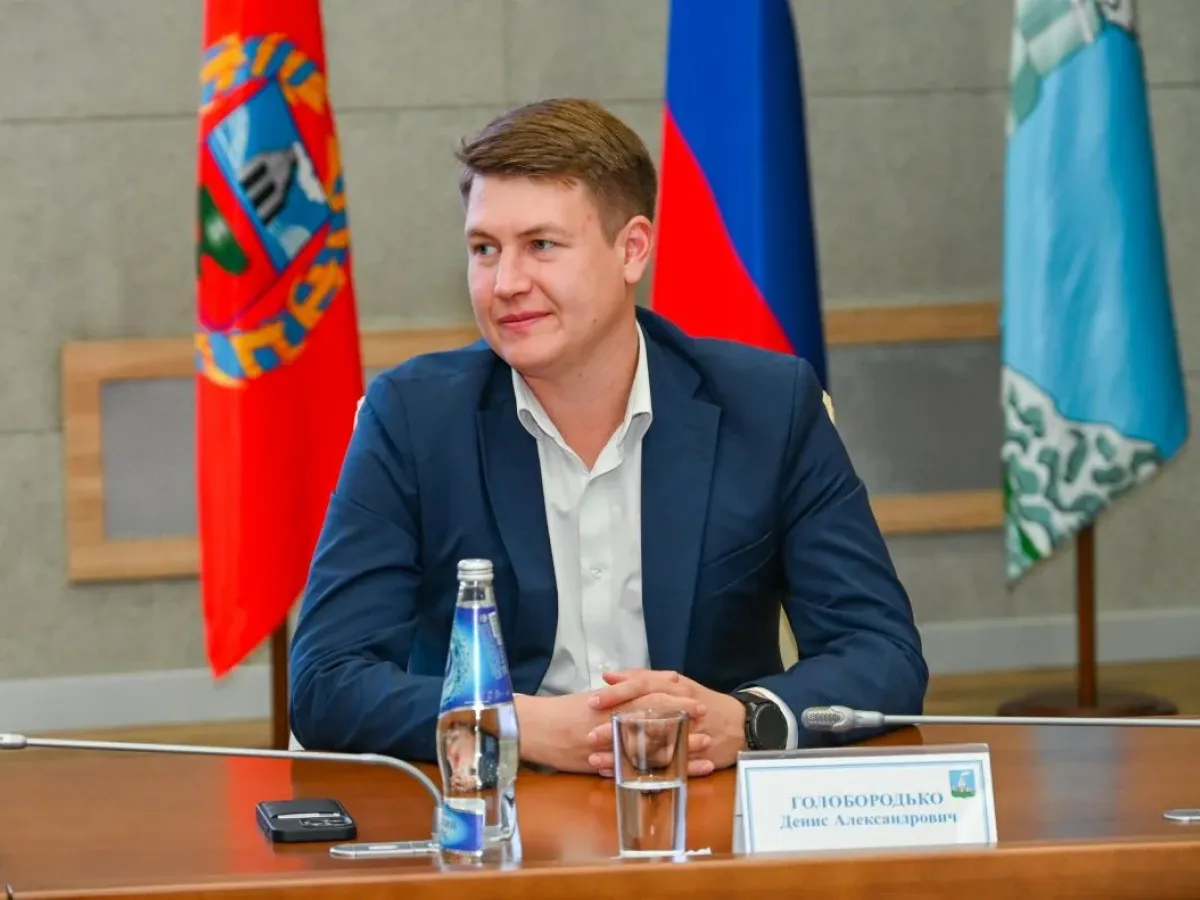 В Барнауле обсудили новые меры поддержки молодых учителей и развитие школ