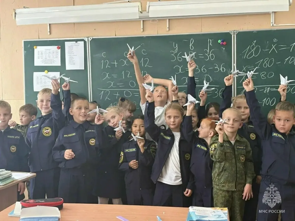 Кадеты МЧС из Барнаула заняли третье место на соревнованиях в Омске