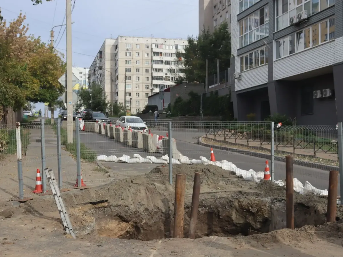 В Барнауле реконструируют водопровод по улице Димитрова и переулку Ядринцева