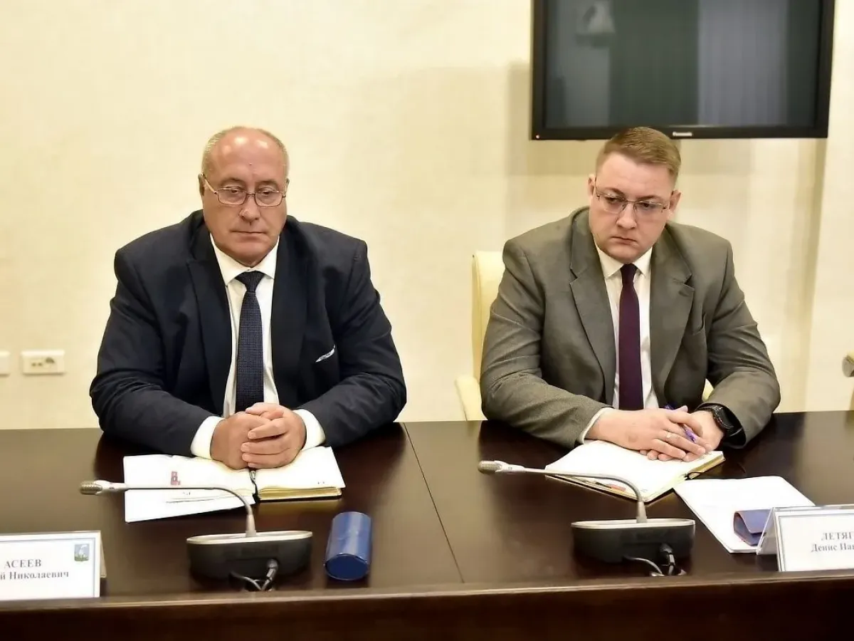 На совещании в Барнауле обсудили отопительный сезон, бюджет и дорожные работы