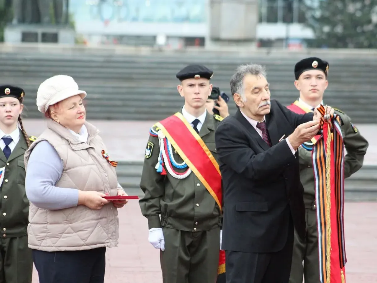В Барнауле открыли Почётную вахту Памяти на Мемориале Славы