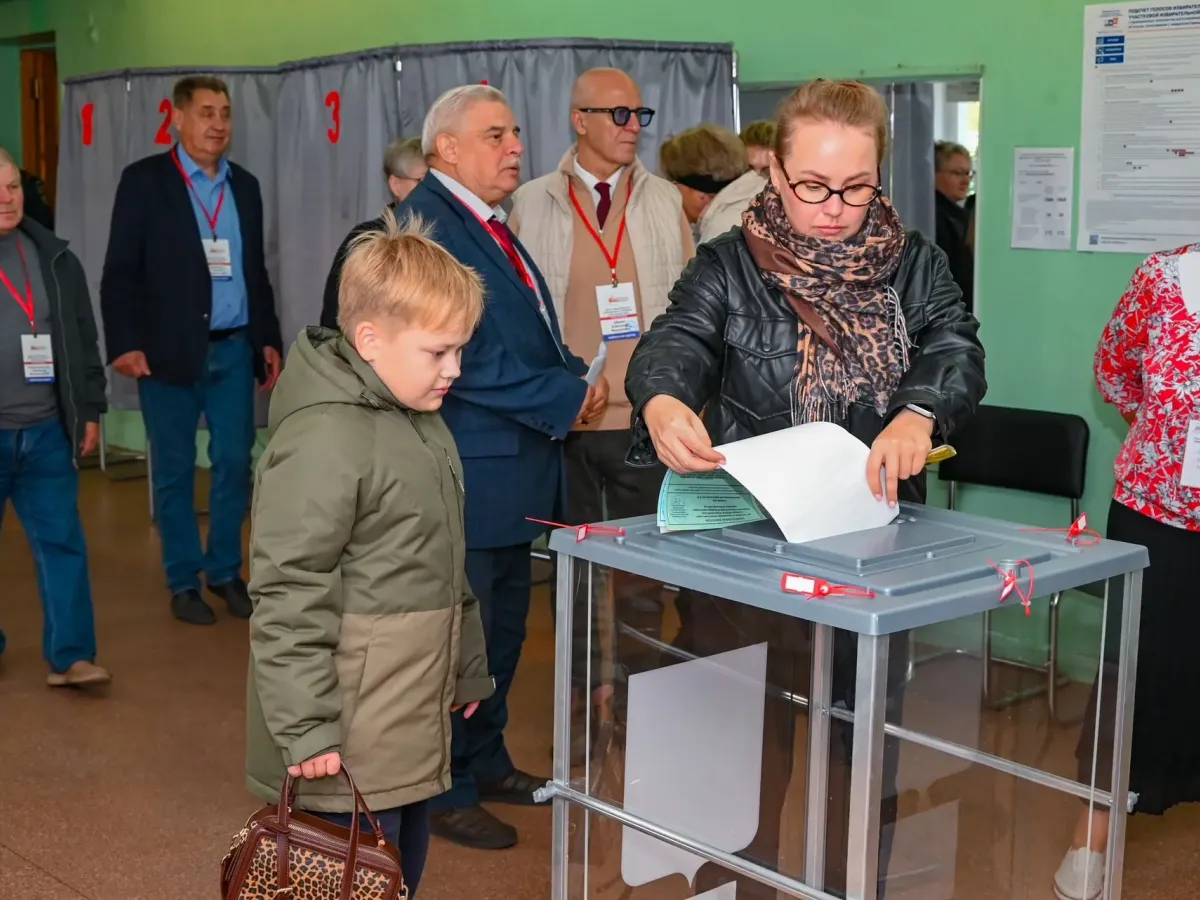 В Барнауле общественники продолжают объезд избирательных участков