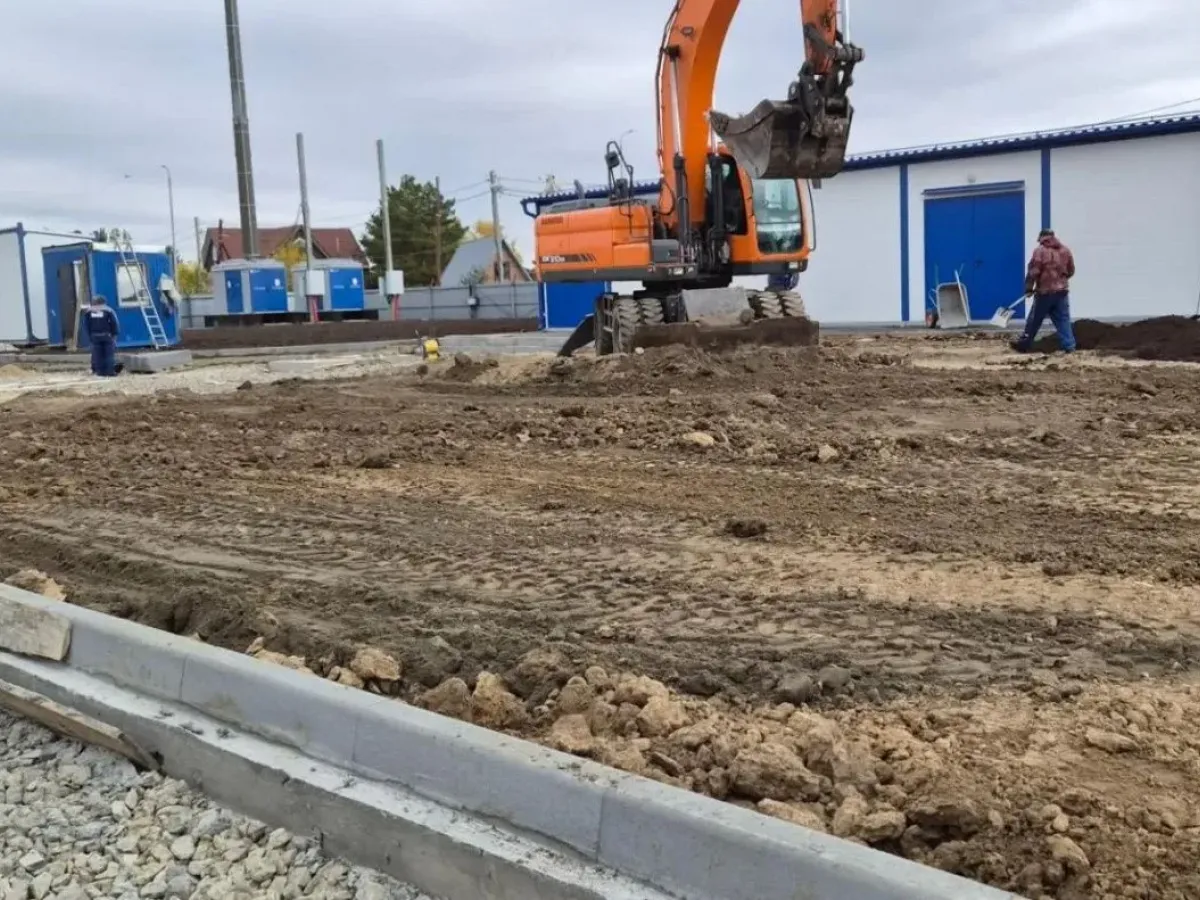 В Сибирской Долине благоустраивают территорию нового артезианского водозабора