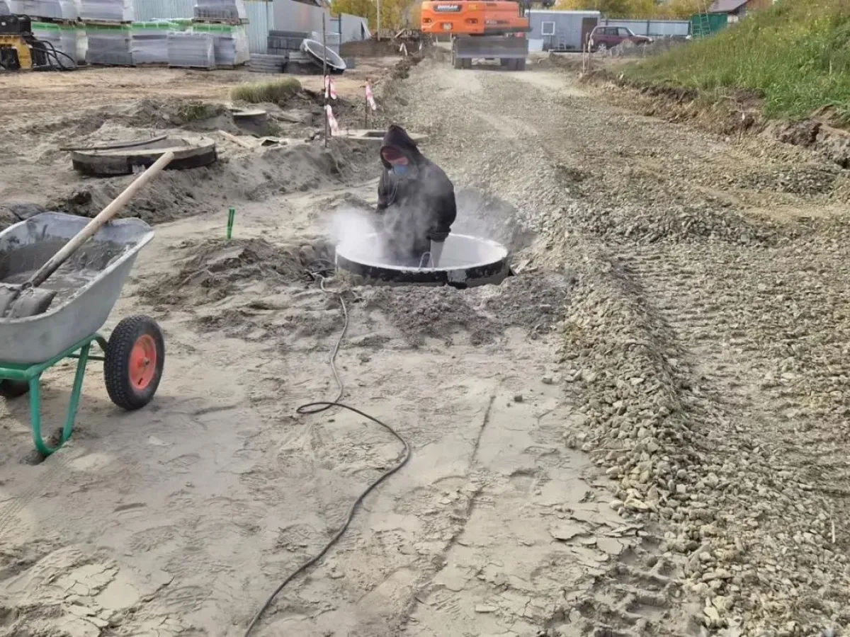 В Сибирской Долине благоустраивают территорию нового артезианского водозабора