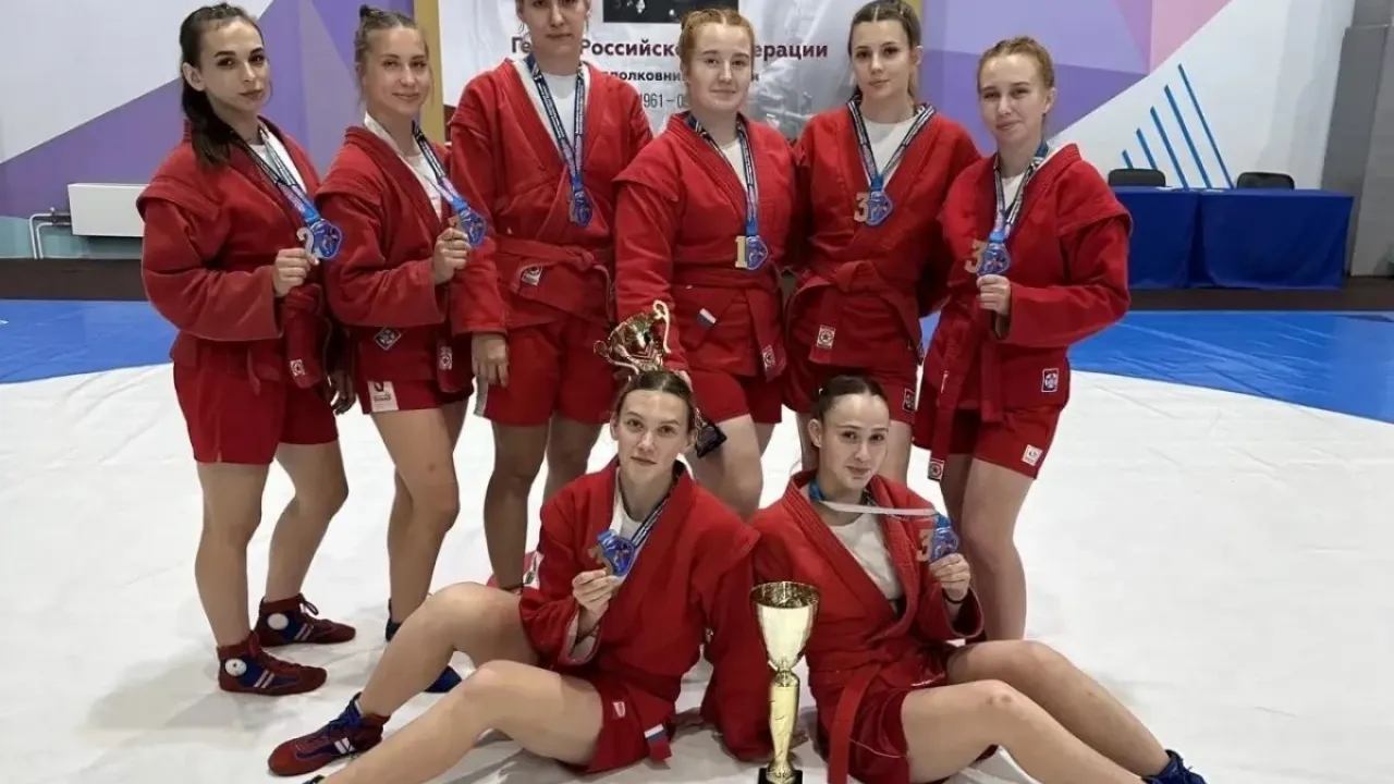 Женская сборная Алтайского края выиграла командный зачет «Кубка Сибири» по самбо — Барнаул Сейчас