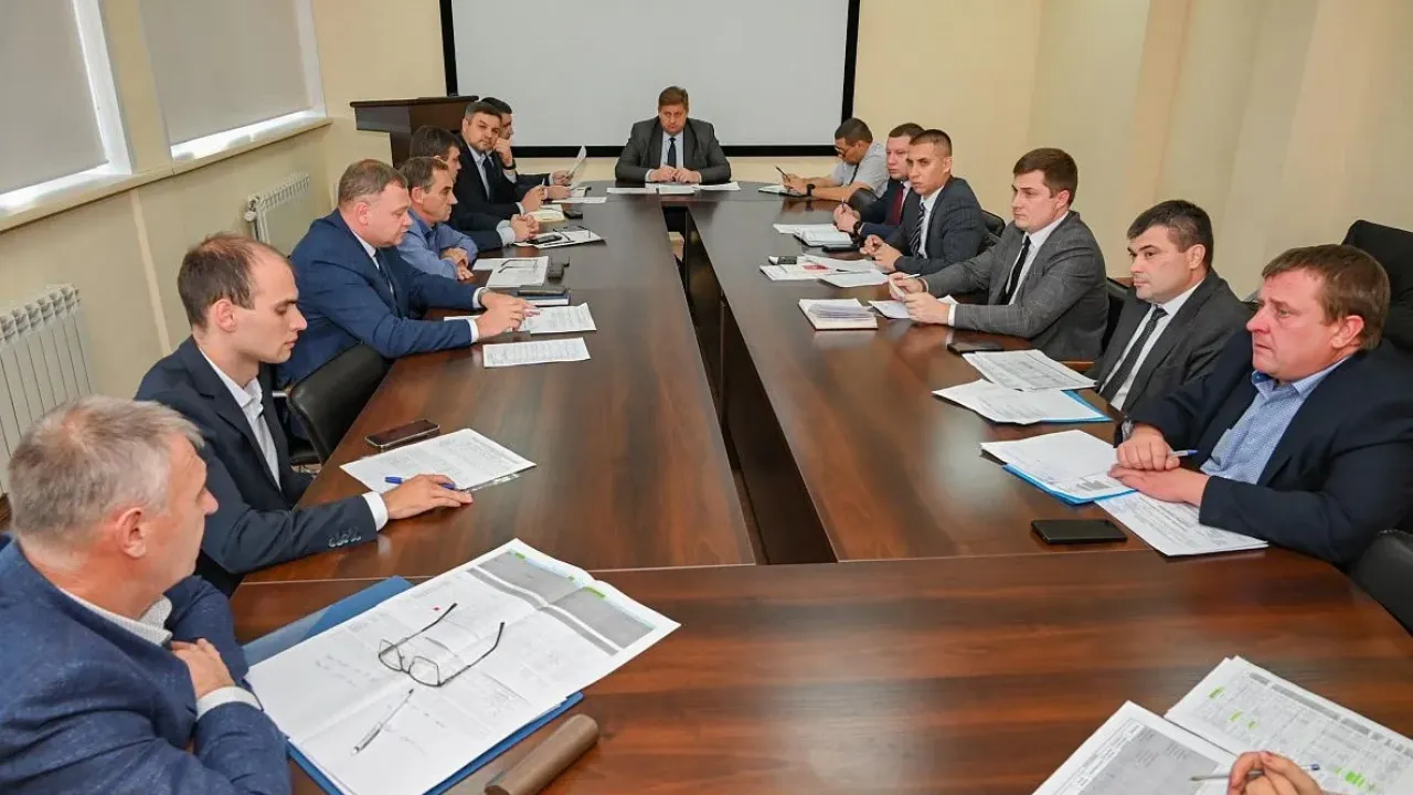 В Барнауле более 500 социальных объектов и 785 домов подключили к теплу — Барнаул Сейчас