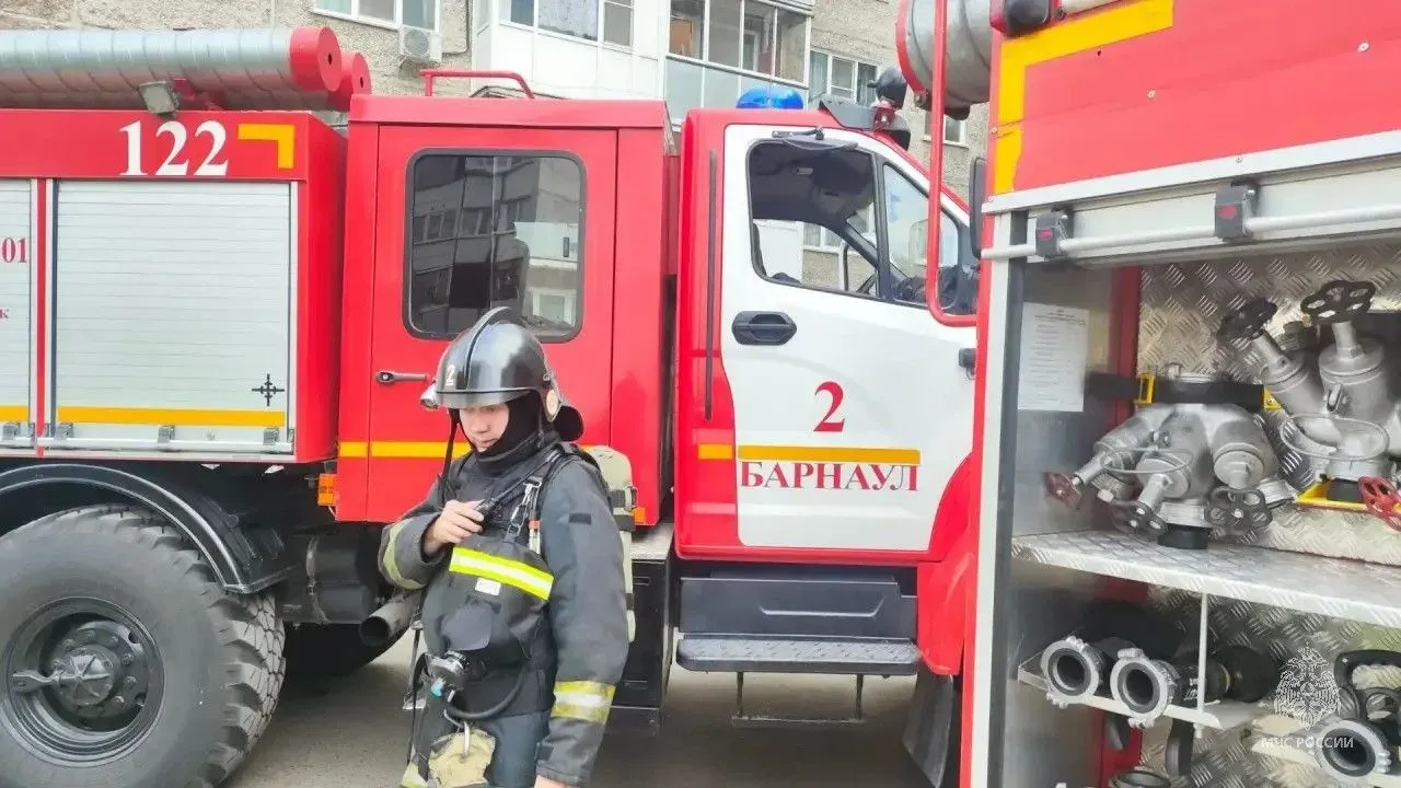 В Алтайском крае ликвидировали два пожара из-за короткого замыкания — Барнаул Сейчас