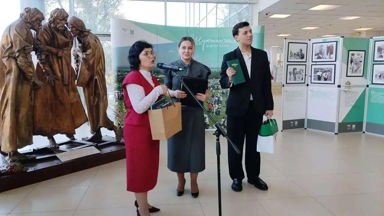 Во ВГИКе открылась фотовыставка к 50-летию Шукшинских чтений — Барнаул Сейчас