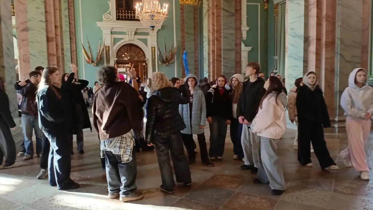 80 юных талантов Алтайского края побывали в культурных поездках в Казани и Петербурге — Барнаул Сейчас