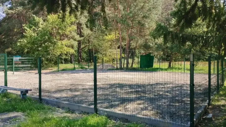 В селе Луговка обустраивают новую детскую площадку — Белгород Сейчас