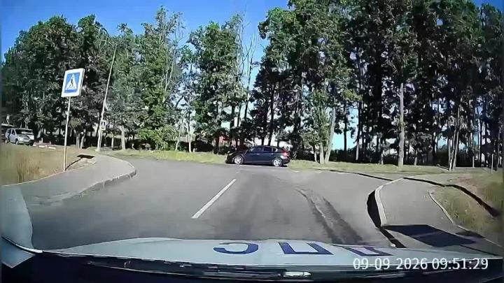 В Белгородском районе автоинспекторы спасли водителя, которому стало плохо за рулем — Белгород Сейчас