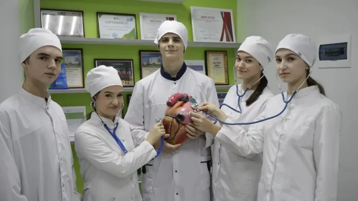 Почти 600 белгородских первокурсников-целевиков начали обучение по медпрофилю — Белгород Сейчас