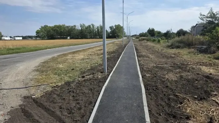 В Прохоровке завершают устройство освещения и строят дополнительный тротуа? — Белгород Сейчас