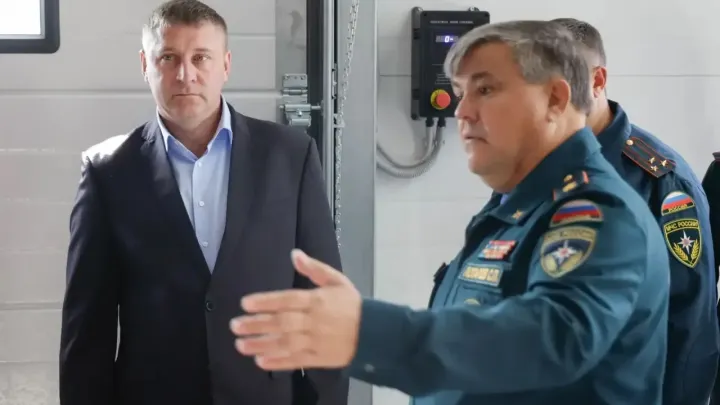 В Старом Осколе показали новые гаражные боксы и ход ремонта детской поликлиники — Белгород Сейчас
