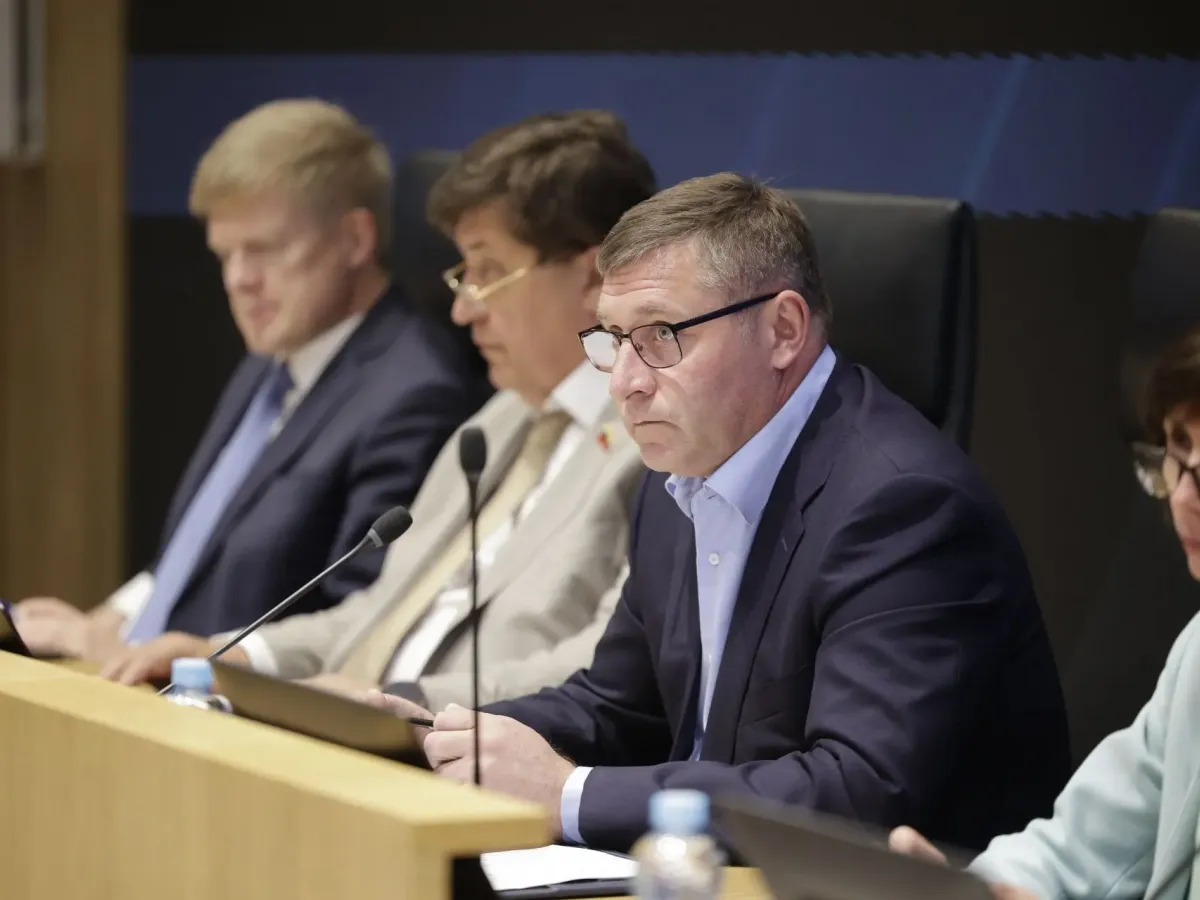В Белгородской области обсудили подготовку школ и детских садов к новому учебному году