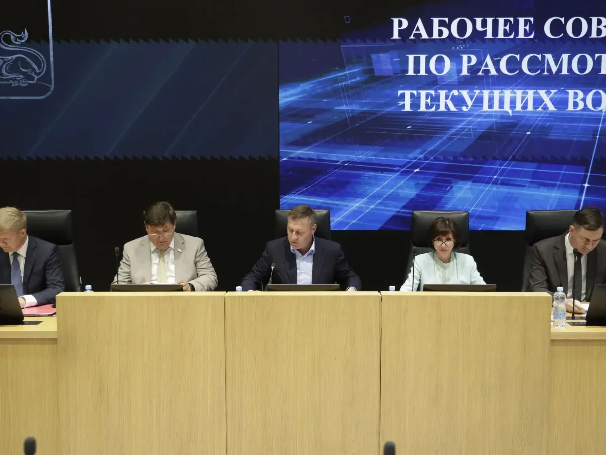 В Белгородской области обсудили подготовку школ и детских садов к новому учебному году