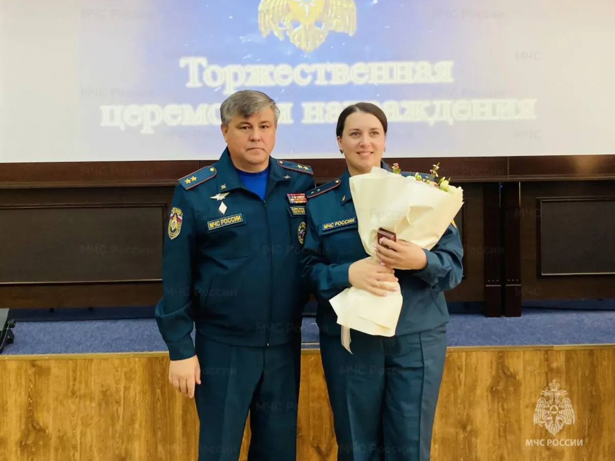 В Белгородской области отметили День гражданской обороны и наградили сотрудников МЧС
