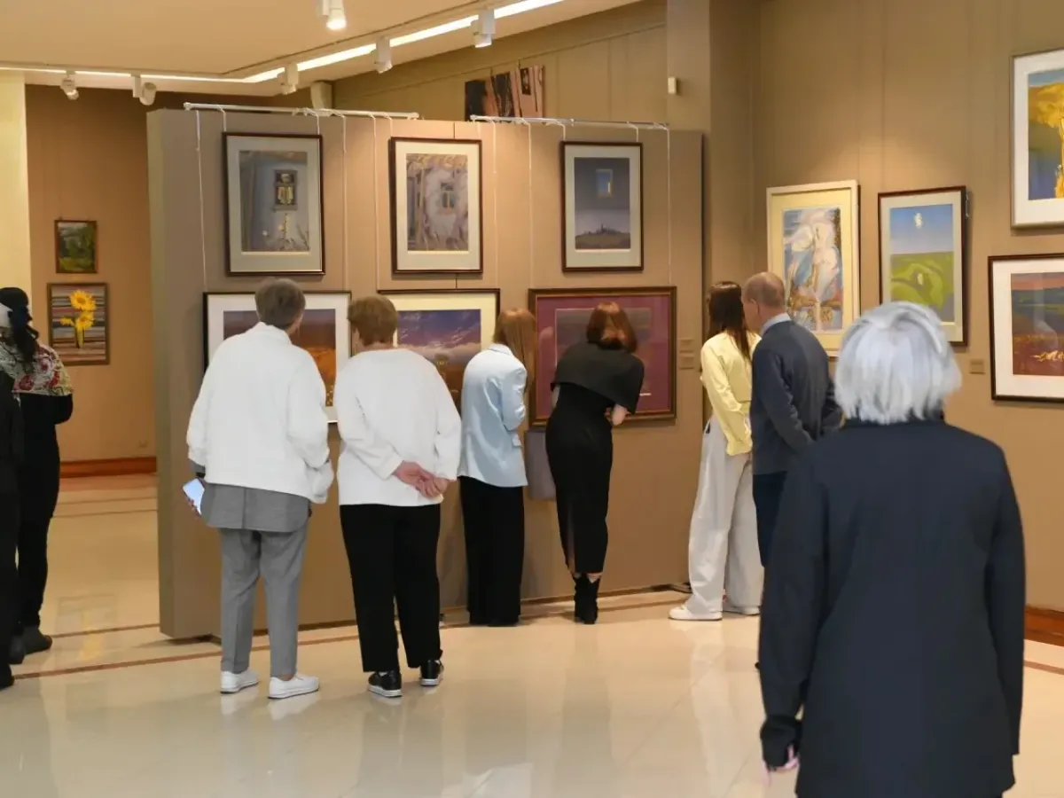 В Белгородском художественном музее открылась выставка к 85-летию Станислава Косенкова