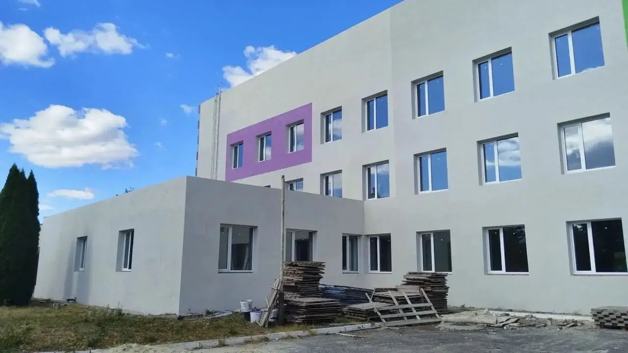 В детской поликлинике Чернянской районной больницы продолжается капремонт