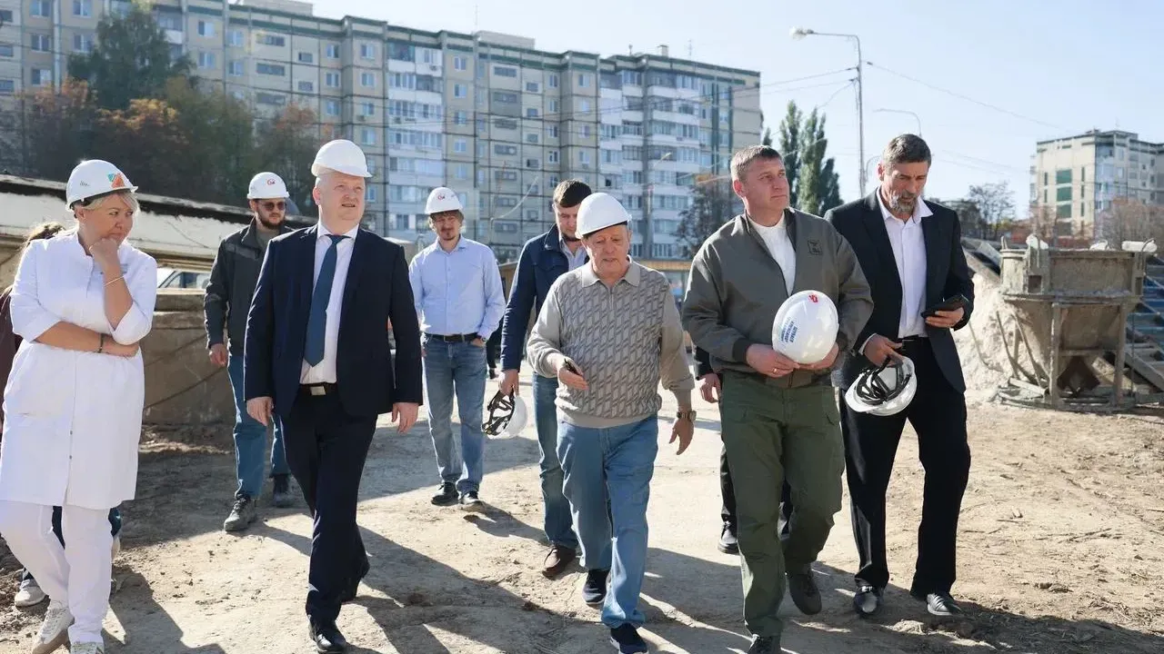 В Белгороде проверили ход строительства лечебного корпуса городской больницы №2 — Белгород Сейчас