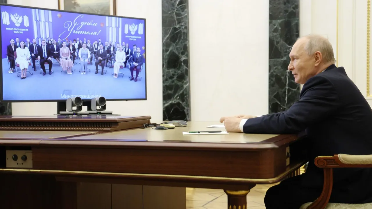 Белгородские педагоги встретились с президентом в День учителя по видеосвязи — Белгород Сейчас
