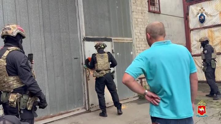 В Челябинске четверых местных жителей арестовали по делу о незаконных азартных играх — Челябинск Сейчас
