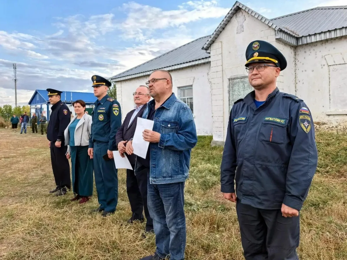 В Красном Яре наградили огнеборцев за защиту девяти поселков от пожаров