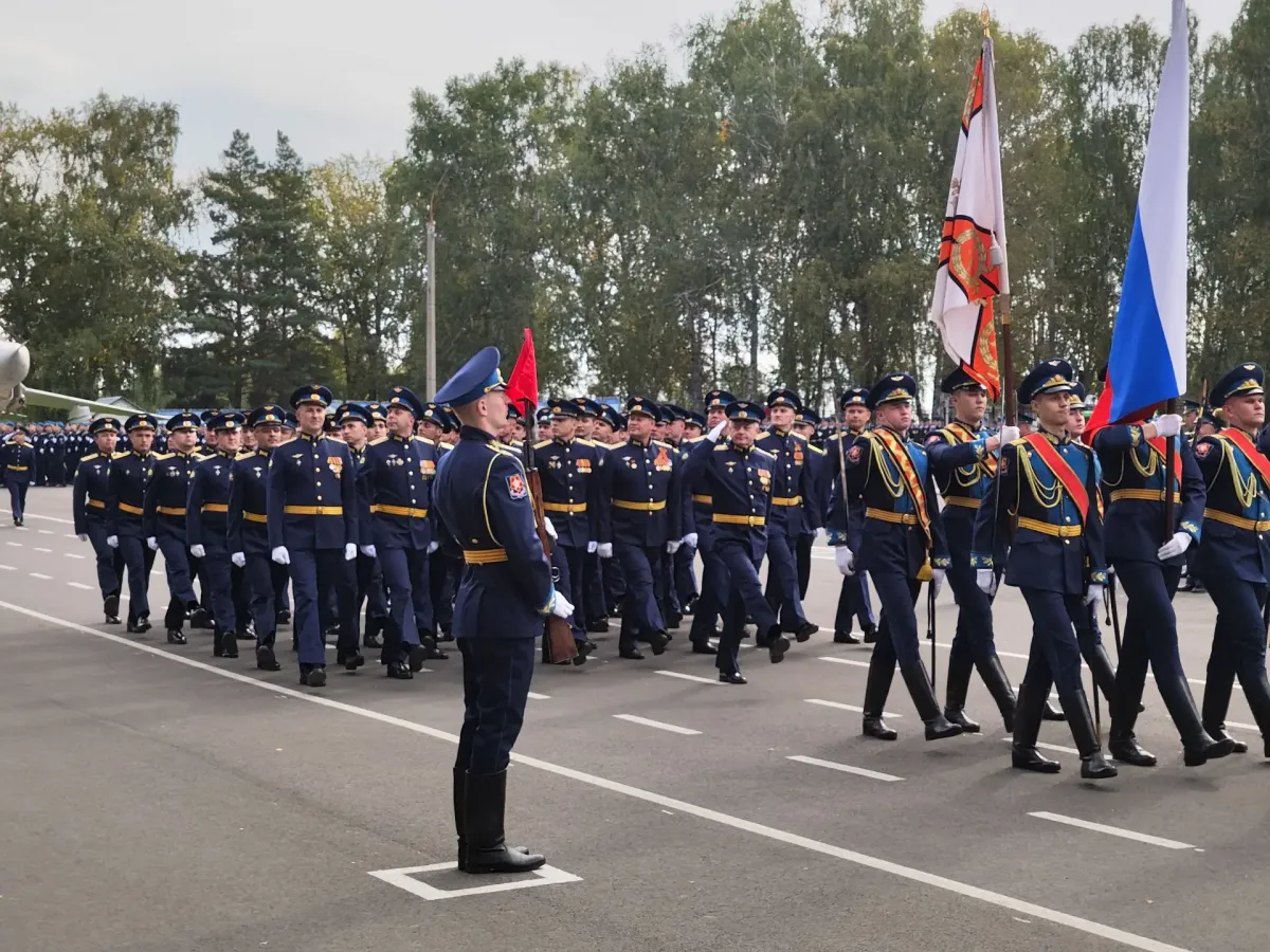 В Челябинске курсанты ЧВВАКУШ приняли Военную присягу