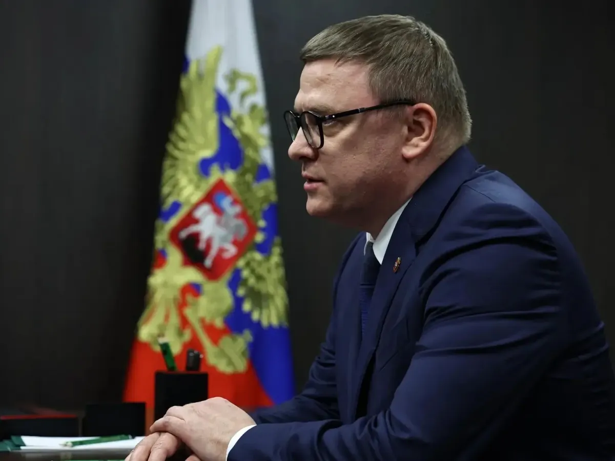 Путин провел встречу с Алексеем Текслером на полях учений в Чебаркульском