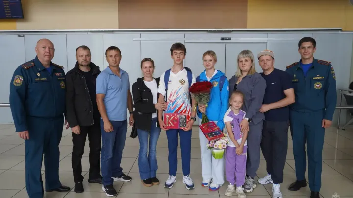 В Кольцово встретили призеров Чемпионата мира по пожарно-спасательному спорту — Екатеринбург Сейчас