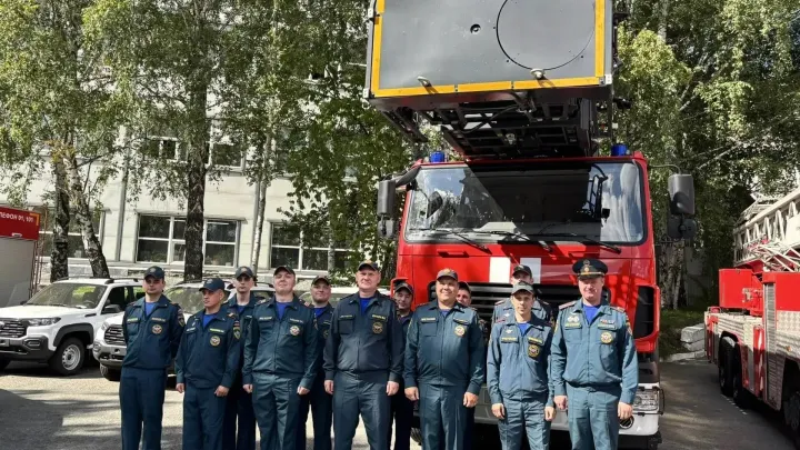 Екатеринбургские спасатели проверили готовность техники и личного состава к Международному фестивалю молодёжи — Екатеринбург Сейчас