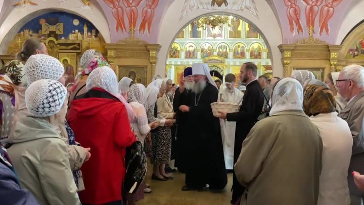 Богослужение и крестный ход в день Преображения Господня — Екатеринбург Сейчас