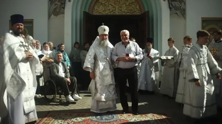 Церковные награды получили сотрудники Преображенского храма — Екатеринбург Сейчас