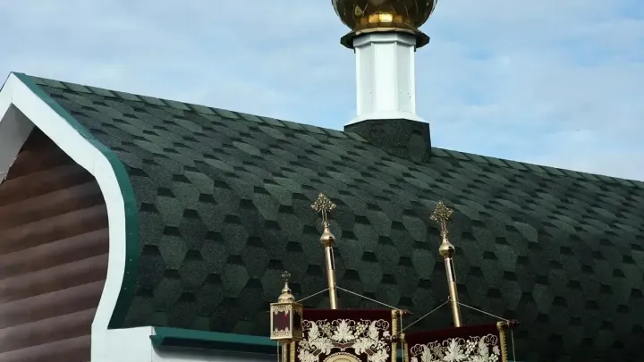 Освящён храм в честь преподобных Зосимы и Савватия — Екатеринбург Сейчас