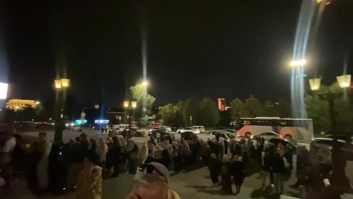 В Екатеринбурге святыню Спиридона Тримифунтского посетили 48 тысяч человек — Екатеринбург Сейчас