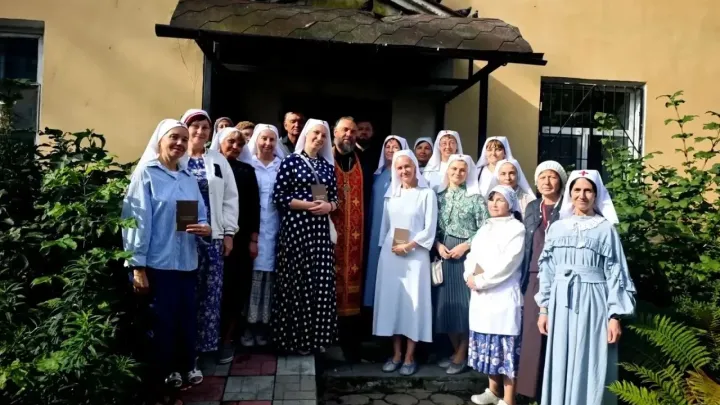 В Успенской обители милосердия в Екатеринбурге совершили первую литургию — Екатеринбург Сейчас