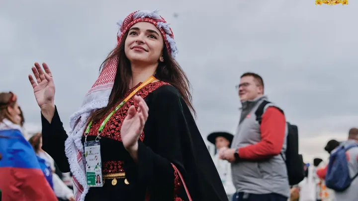 Шествие молодежи мира объединило десять тысяч участников в Екатеринбурге — Екатеринбург Сейчас