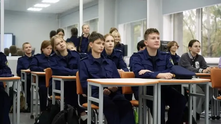 Школьники Екатеринбурга попробовали профессии на практике в УрГПУ — Екатеринбург Сейчас